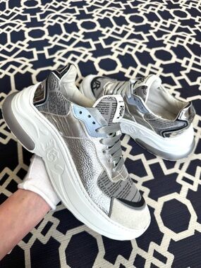 John Galliano Newspaper Chunky Sneakers White Silver Metallic Leather Size 41/10